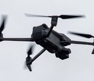 Невідомі дрони вперше долетіли до Іспанії: через безпілотник закривали аеропорт