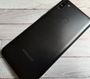 Смартфон Samsung Galaxy M11 обновился до Android 11