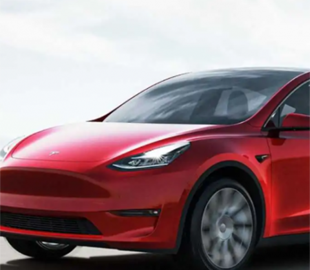 З конвеєра німецької гігафабрики нарешті зійшли перші Tesla Model Y