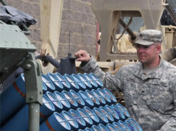 Американські розробники представили інноваційну систему дистанційного мінування, що знищує важку техніку