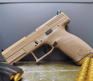 Чеські розробники представили бойові пістолети P13 для Бундесверу