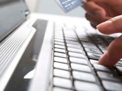 На жительницу Мелитополя мошенники оформили кредит - в полиции не нашли состава преступления