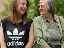 Учені створили чат-бот, що дасть змогу поговорити зі своєю 60-річною версією