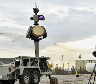 Американські розробники представили нову мобільну антидронову систему C-sUAS