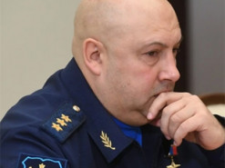 Дружина командувача окупаційних військ володіє «швейцарським» центром омолодження