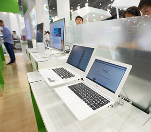 Японія витратить $2,8 млрд на комп'ютери учням для переходу на дистанційне навчання