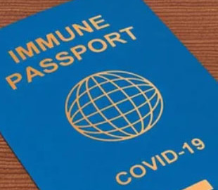 В Украине мошенники начали печатать "липовые" паспорта о прививке от COVID-19: почему не стоит рисковать