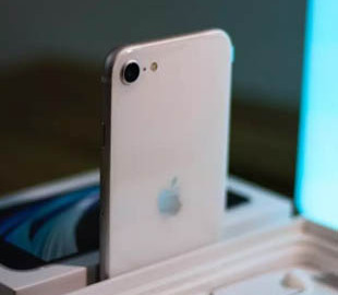 Дизайн iPhone SE 3 воссоздали на 3D-принтере