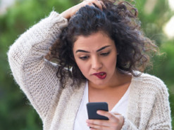 Россиян обязали устанавливать "отечественные" приложения