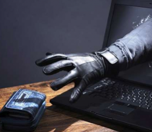 Інтернет-шахраї ошукали чоловіка на 100 тисяч гривень