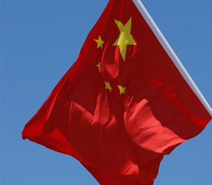 Китай різко підняв ціни на оптоволокно для РФ: як це може вплинути на війну в Україні