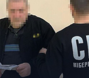 Затримали інформатора, який наводив удари по військових об'єктах у Харкові