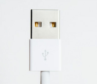 Як правильно завжди вставляти USB-штекер у роз'єм з першого разу