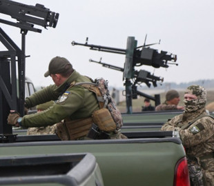 "Дуже ефективно": українські військові вчаться знищувати "Шахеди" на симуляторах