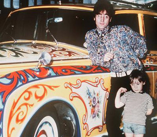 Син Леннона вперше публічно заспівав ''Imagine'' на підтримку України