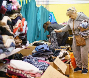 Сотні українських біженців залишилися без соцдопомоги у Британії: деталі