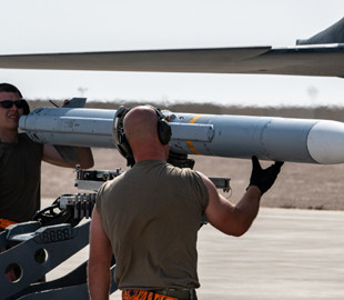 США схвалили продаж Марокко ракет AIM-120C-8 та бомб SDB-I