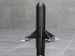 Робітники у звичайних геймерських кріслах: оглядач розповів, як виготовляють перехоплювачі