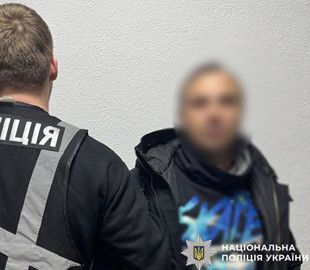 Судитимуть арештанта київського СІЗО, який організував в інтернеті шахрайську схему з продажу неіснуючих дров