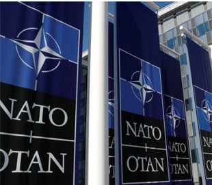 Союзники по НАТО обмірковують прискорення закупівель дронів через зростання повітряних загроз — Politico