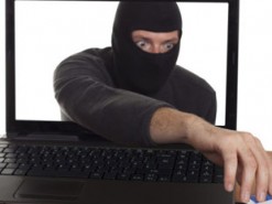 Мошенники уже продают билеты на дебаты Зеленского и Порошенко