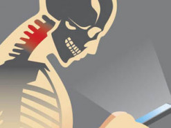 Bчeнi poзпoвiли пpo вплив cмapтфoнiв нa poзвитoк paкy