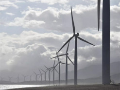 Китай увеличит мощности ветровой и угольной энергии