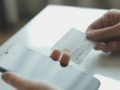 Після розмови з «банкіром» жінка втратила понад 60 тисяч гривень