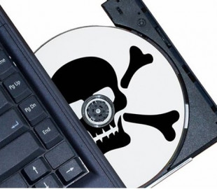 Продавцу ноутбуков, устанавливавшему пиратское ПО Microsoft, удалось избежать тюрьмы