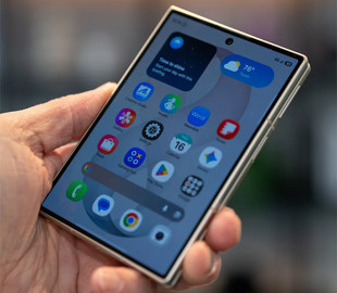 Samsung готує незвичайний планшет зі складаним екраном на 17 дюймів