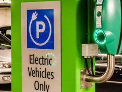 Ford запланував витратити $30 млрд на електромобілі та акумулятори