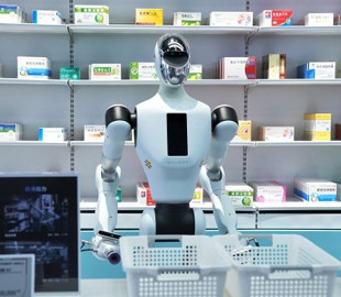 Китай відкрив перший торговельний центр для роботів Robot Mall