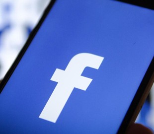 Facebook закрывает сервис денежных переводов в мессенджере