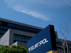 Європол викрив мережу інвестшахрайства з кол-центрами в Албанії