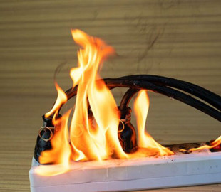 Названо 8 приладів, які категорично не можна підключати до подовжувача