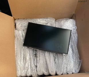 Львівські митники зупинили на кордоні рекордну партію ноутбуків та планшетів