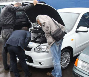 Експерти попередили про можливий дефіцит дешевих б/в авто