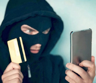 Псевдопрацівник банку ошукав чоловіка на 60 000 гривень