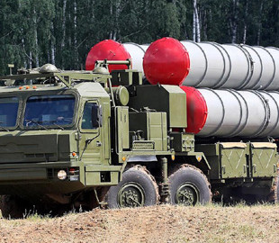 Туреччина веде переговори "з усіма", аби спекатися російських С-400, - МЗС
