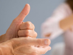 Команда з КПІ створила ШІ-застосунок, який навчає дітей мови жестів