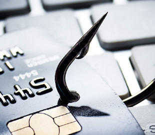 55-річна жінка планувала придбати зарядну станцію в інтернеті, натомість втратила 30 тисяч гривень