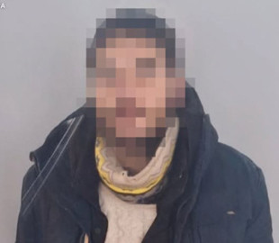 У Львові відправили за ґрати чоловіка, який використав знайдений телефон для крадіжки грошей