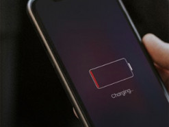 Cмартфон розряджається вночі: яка причина і як це зупинити
