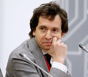 Топ-менеджер российского "Первого канала" Александр Файфман сбежал в Дубай