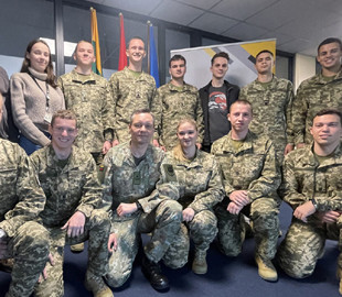 Українські курсанти успішно завершили стажування з кібербезпеки в Литві