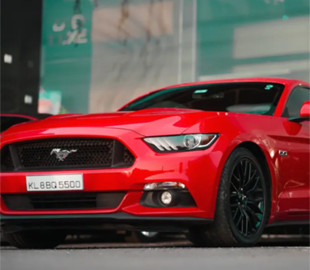 Названо найпопулярніший спортивний автомобіль десятиліття