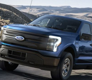 Расчётный запас хода старшей версии электрического пикапа Ford F-150 Lightning превысил 500 км