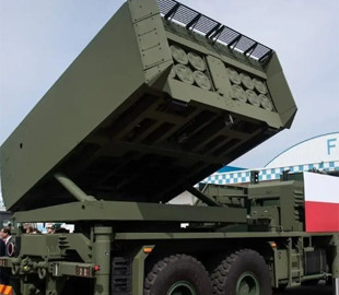 Польські розробники представили революційну керовану ракету CGR-080 для РСЗВ Homar-K