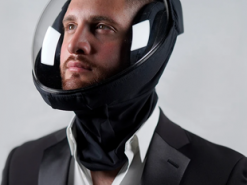 Дизайнери показали новий захисний шолом від коронавірусу, але люди відреагували мемами