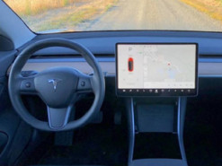 Tesla ждет одобрения теста своей новой системы уведомления водителей